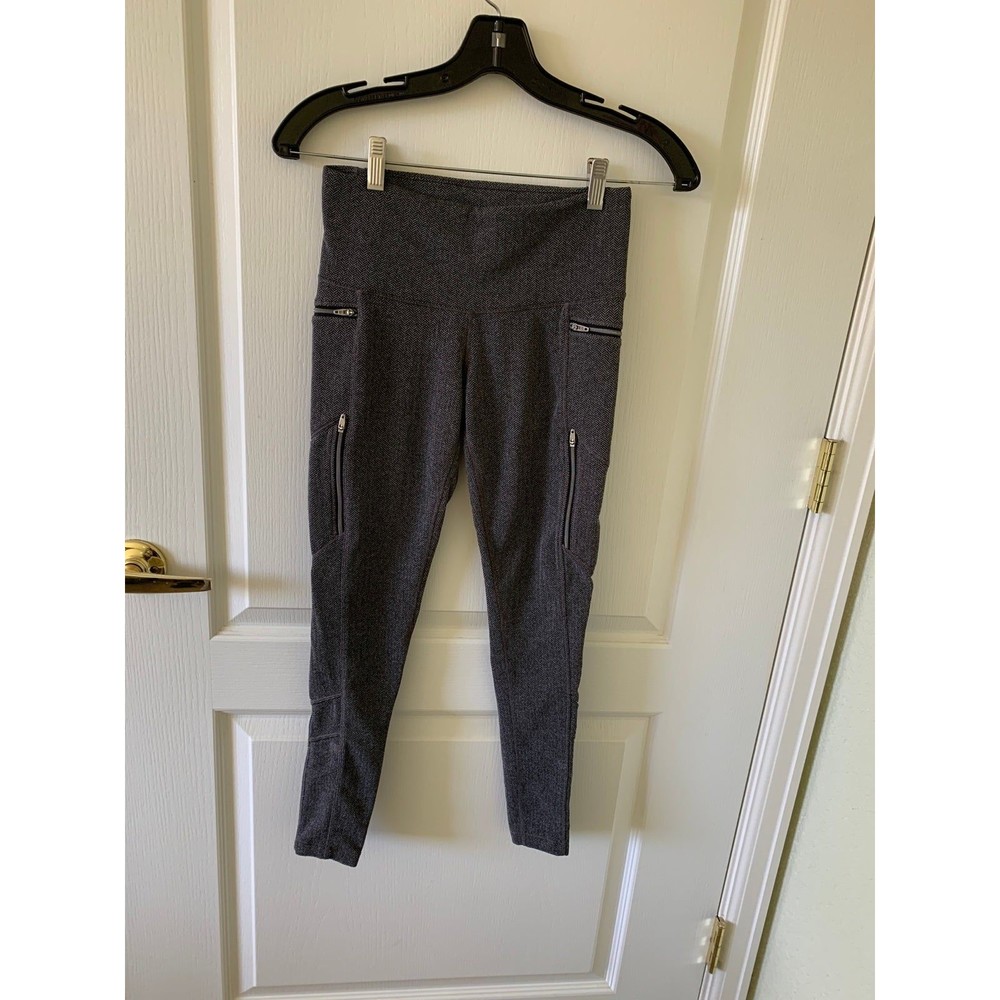 Athleta Like New leggings